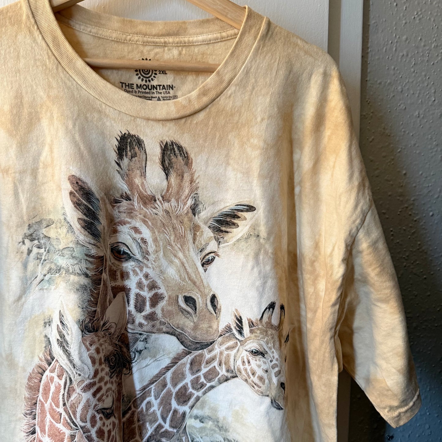 NEW The Mountain Giraffe T-Shirt
