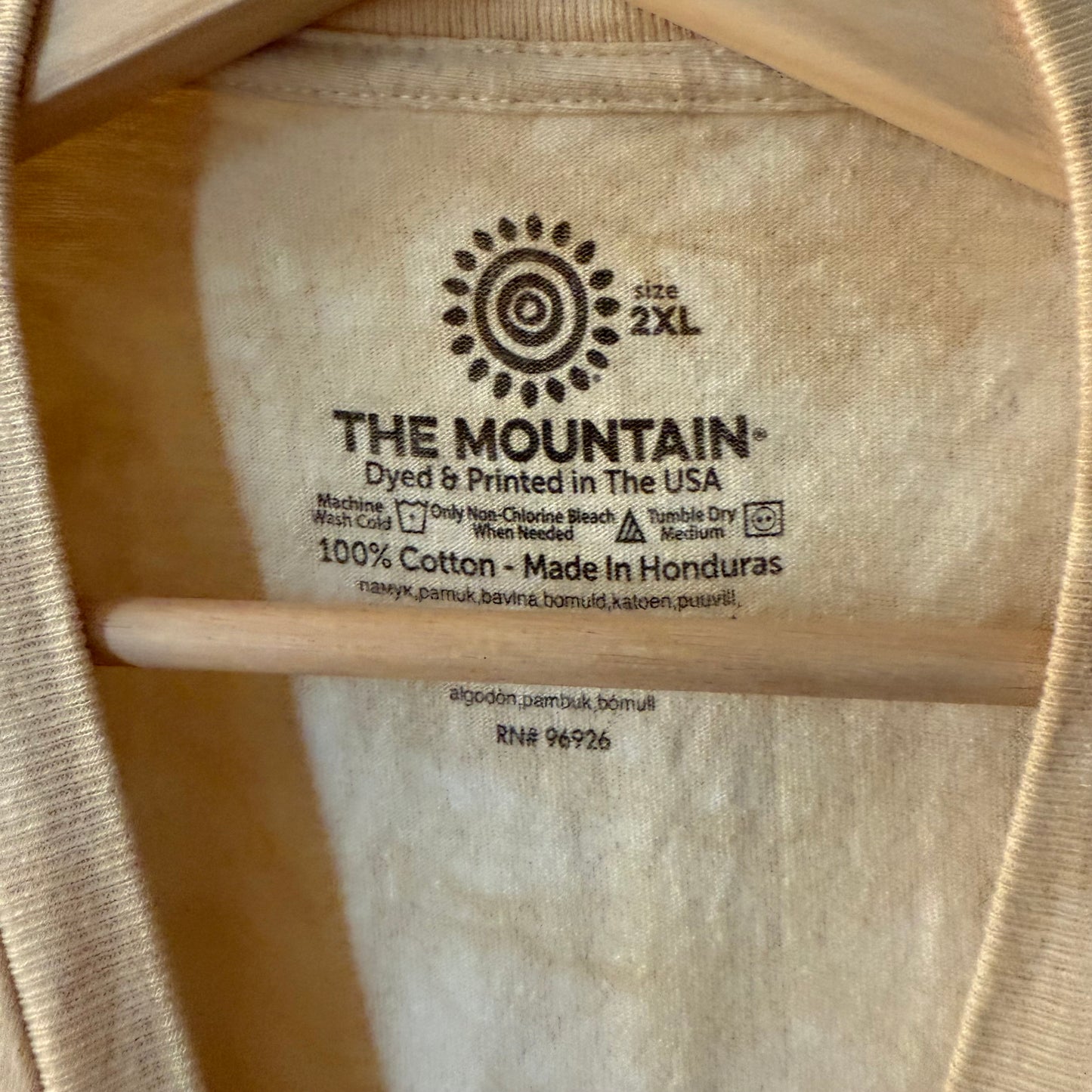 NEW The Mountain Giraffe T-Shirt